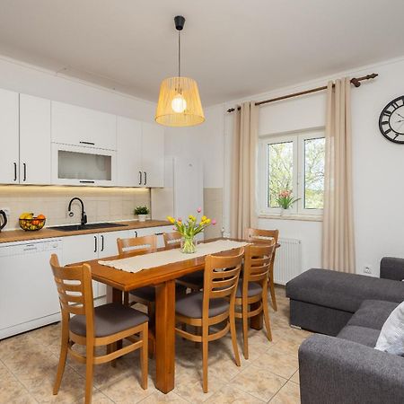 Holiday Residence Maja Katuni Εξωτερικό φωτογραφία