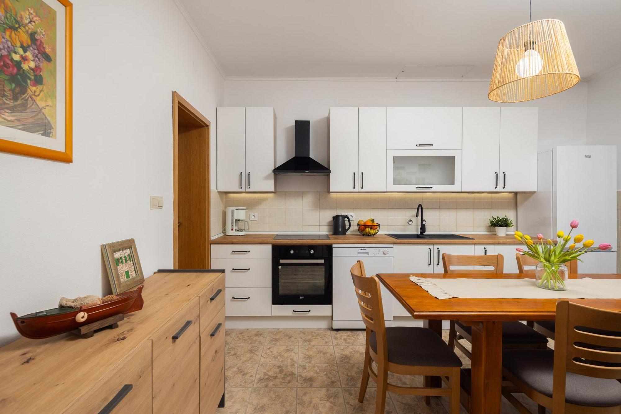 Holiday Residence Maja Katuni Εξωτερικό φωτογραφία