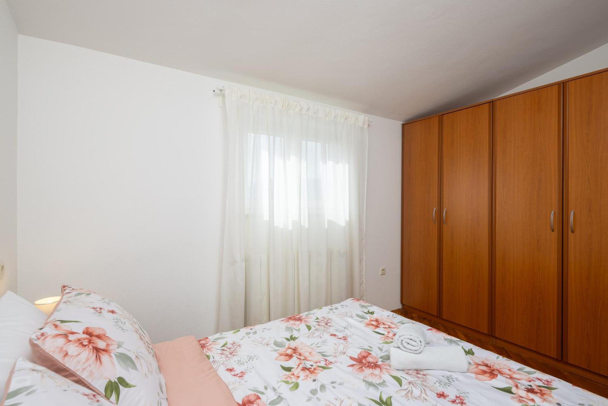 Holiday Residence Maja Katuni Εξωτερικό φωτογραφία