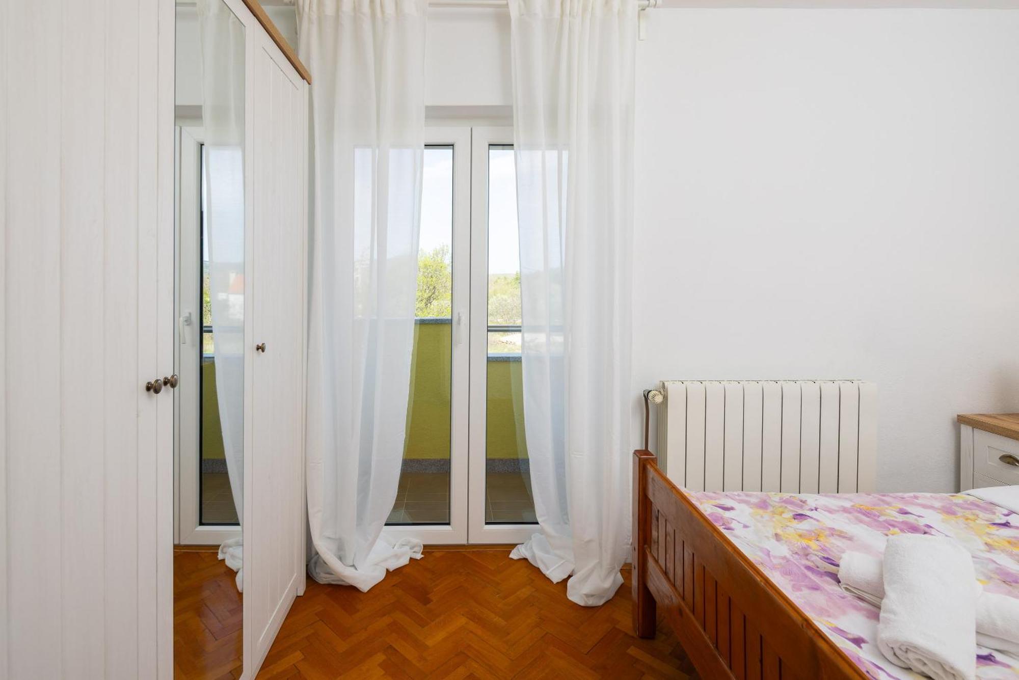 Holiday Residence Maja Katuni Εξωτερικό φωτογραφία