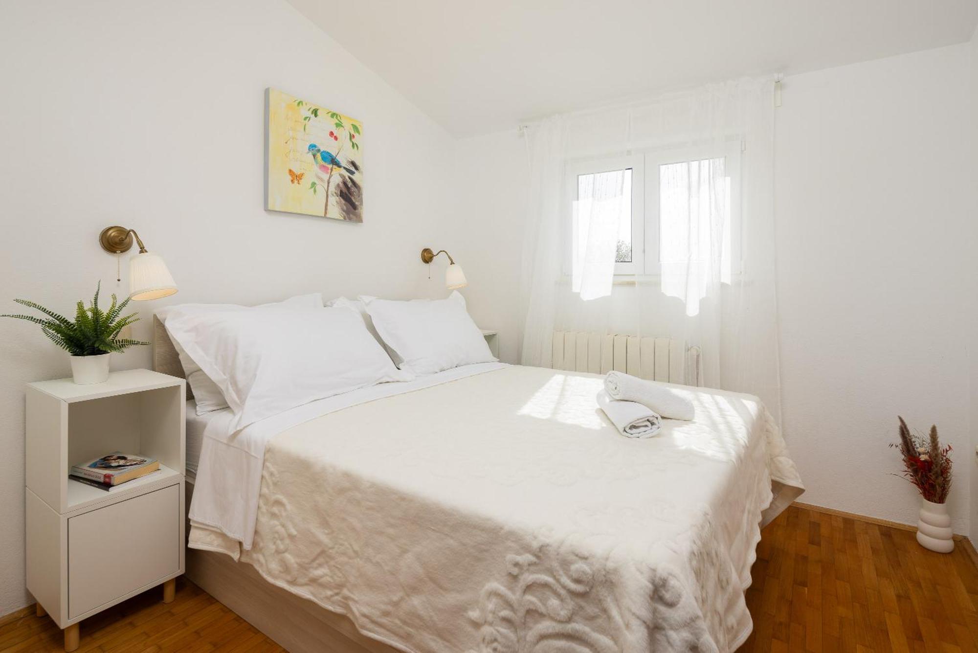 Holiday Residence Maja Katuni Εξωτερικό φωτογραφία