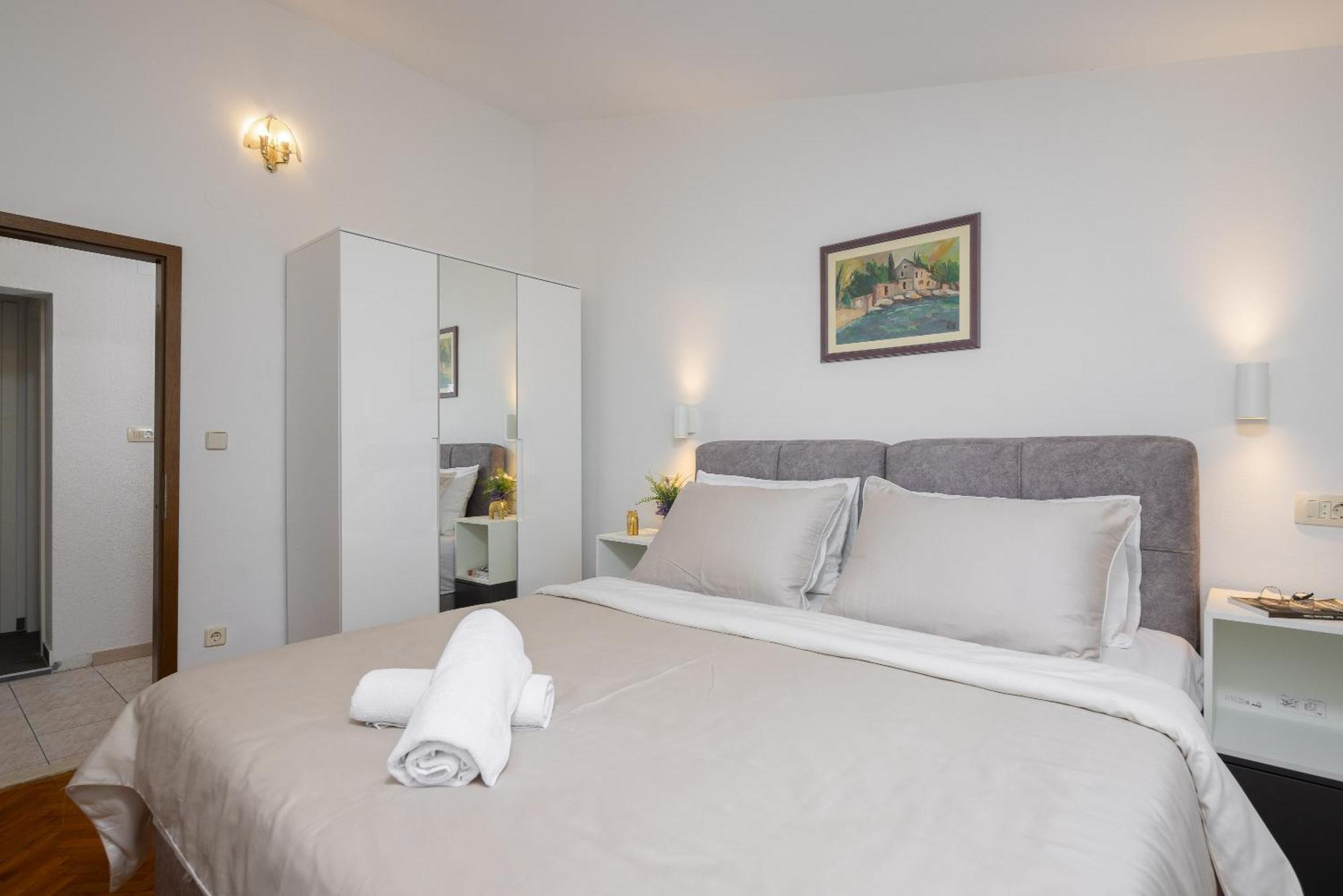 Holiday Residence Maja Katuni Εξωτερικό φωτογραφία