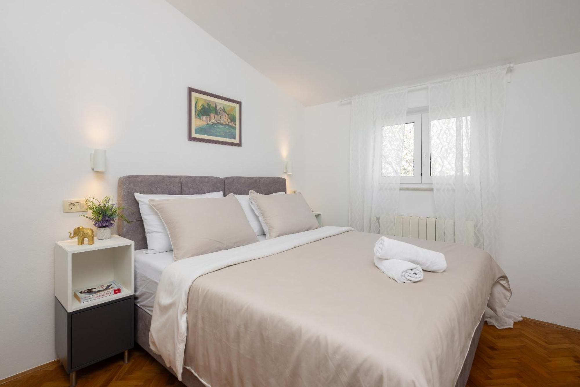 Holiday Residence Maja Katuni Εξωτερικό φωτογραφία