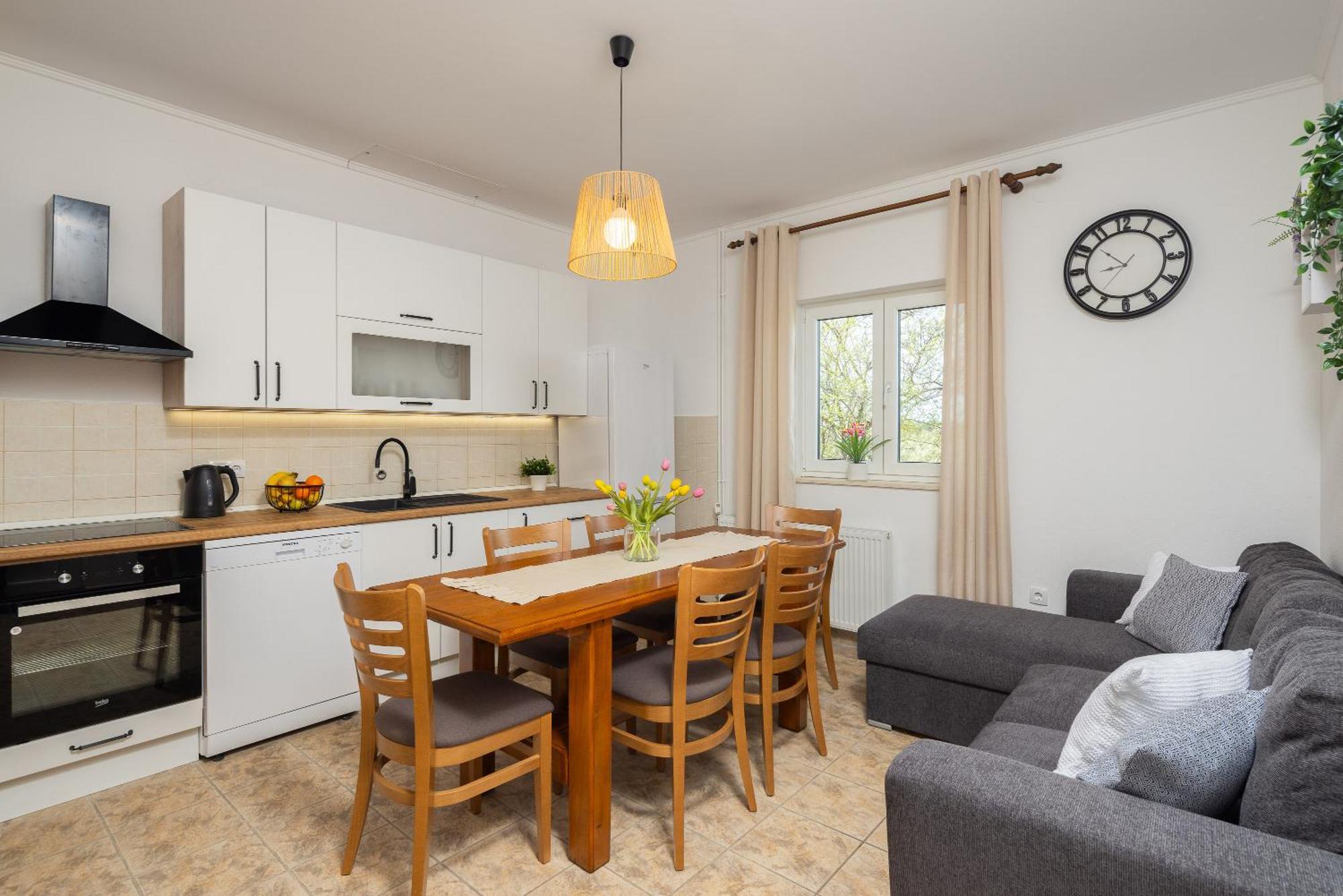 Holiday Residence Maja Katuni Εξωτερικό φωτογραφία