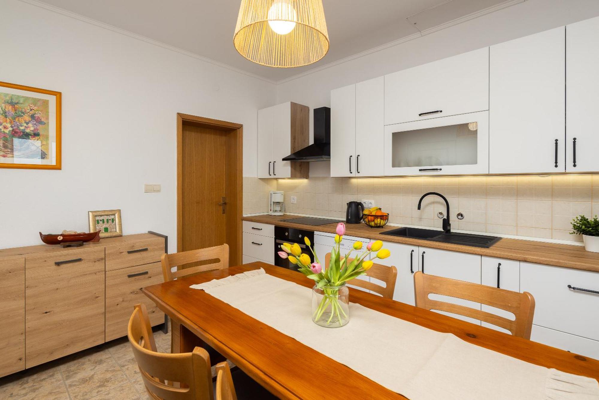 Holiday Residence Maja Katuni Εξωτερικό φωτογραφία