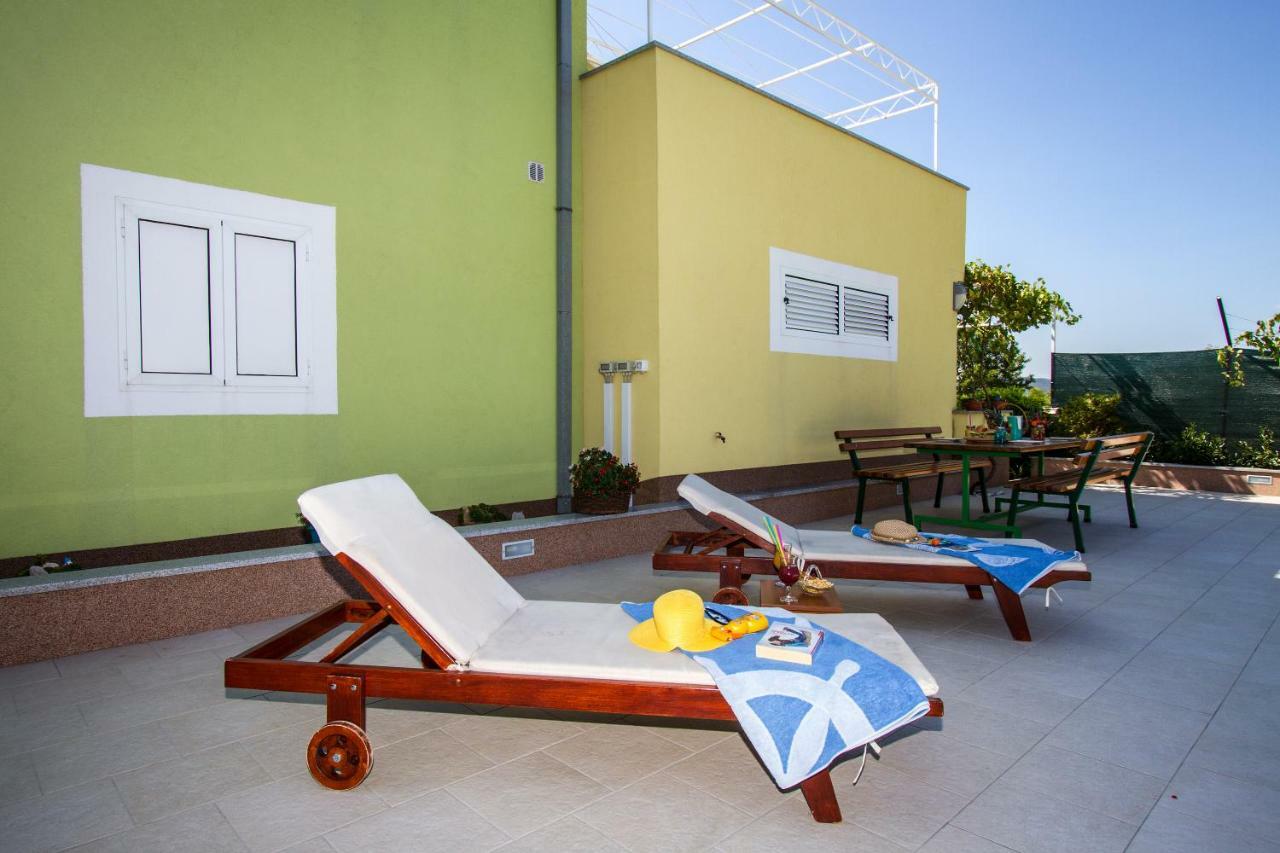 Holiday Residence Maja Katuni Εξωτερικό φωτογραφία