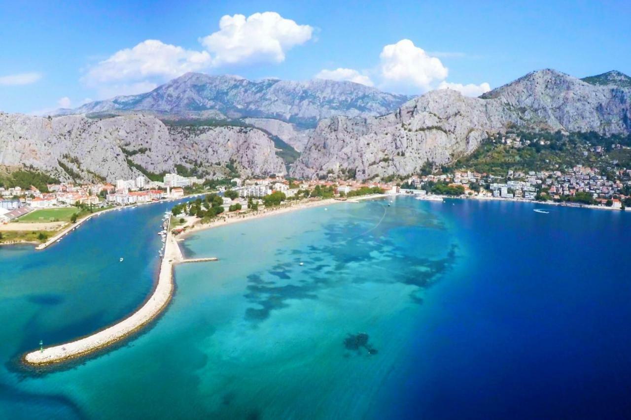 Holiday Residence Maja Katuni Εξωτερικό φωτογραφία